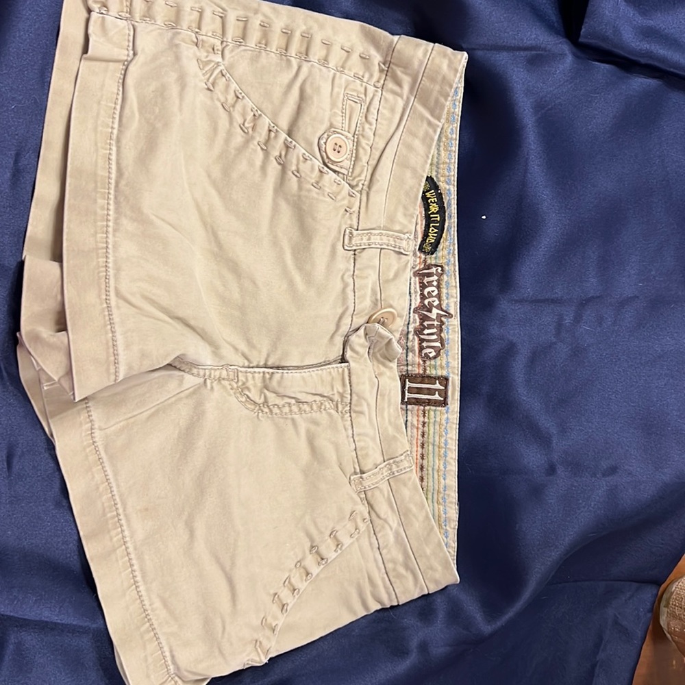 Freestyle tan shorts; size 11. Super cute!